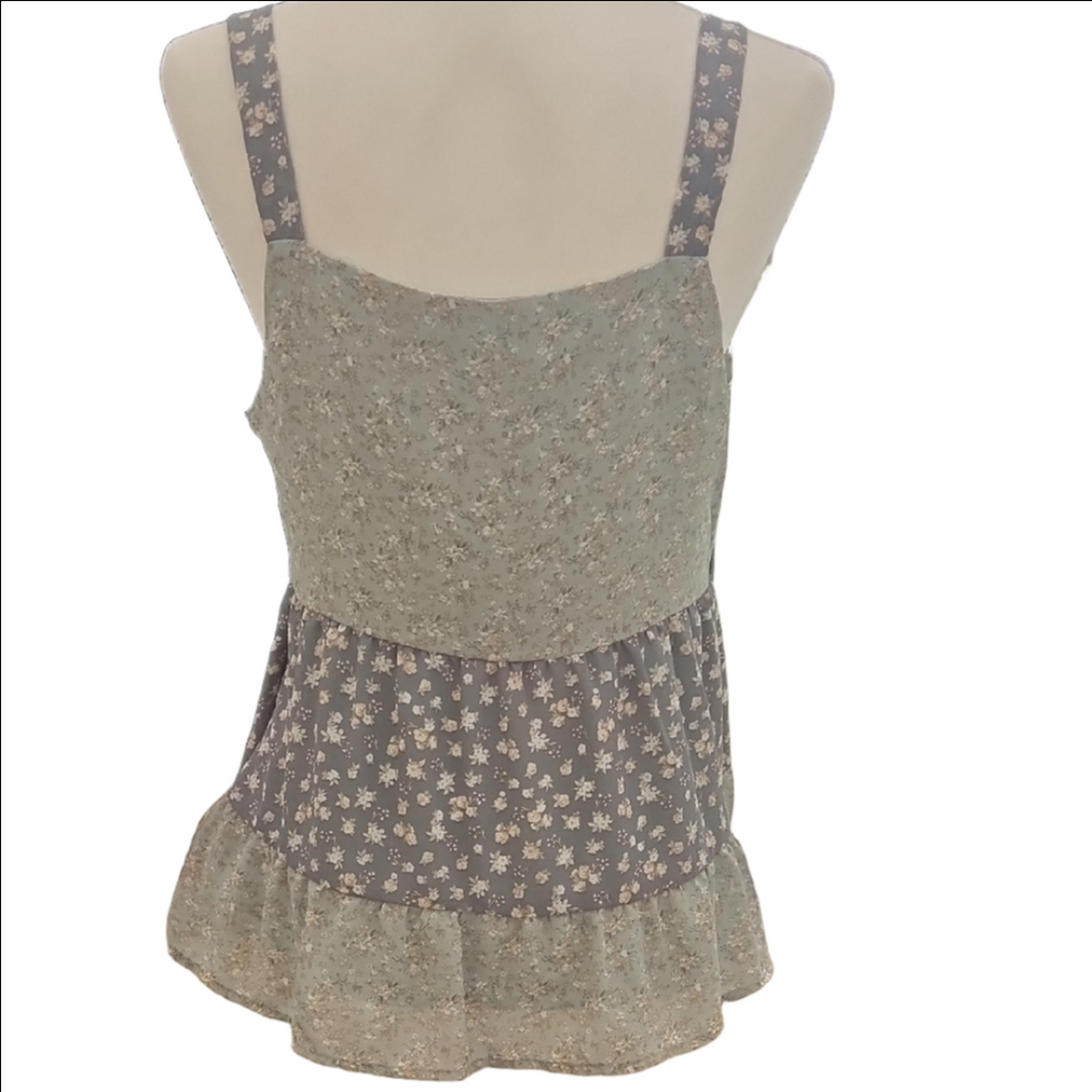 Paper Crane Green Tiered Camisole Top - Picture 4 of 8